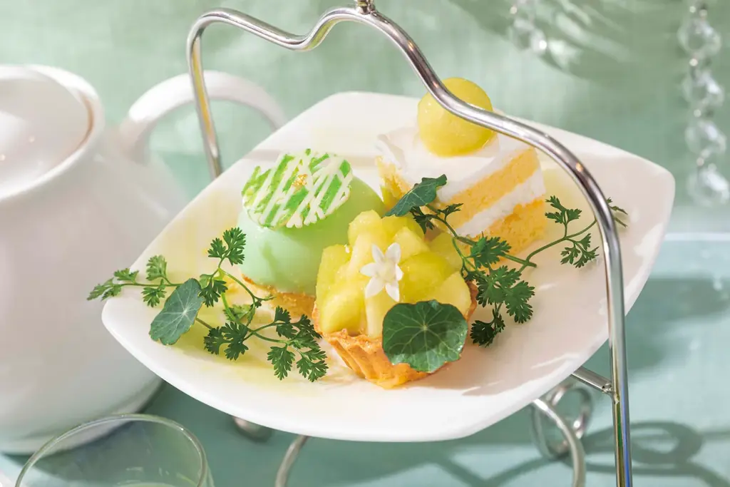 【舞浜ビューホテル by HULIC】爽やかなメロンスイーツで新緑を彩る「メロンアフタヌーンティー」4/1より予約受付開始。 画像 2