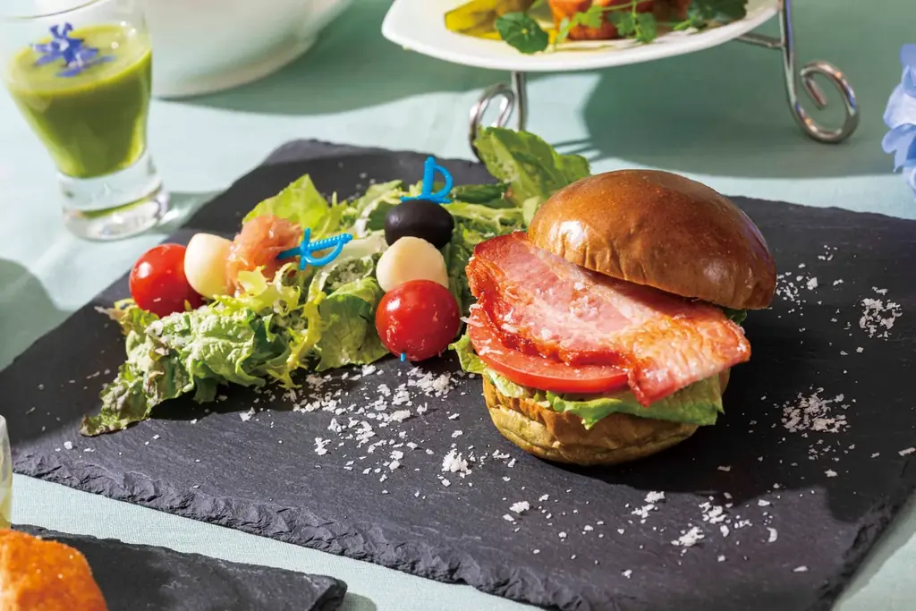 【舞浜ビューホテル by HULIC】爽やかなメロンスイーツで新緑を彩る「メロンアフタヌーンティー」4/1より予約受付開始。 画像 4