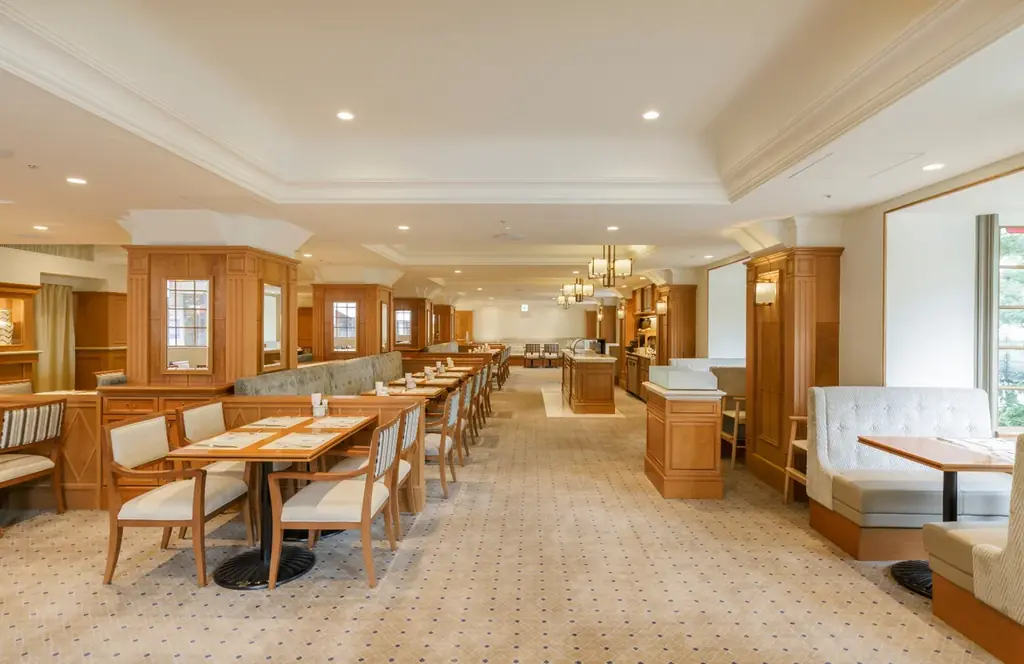 【ホテルニューグランド】華やかでエレガントな期間限定スイーツ「ブルーベリータルト」 画像 3