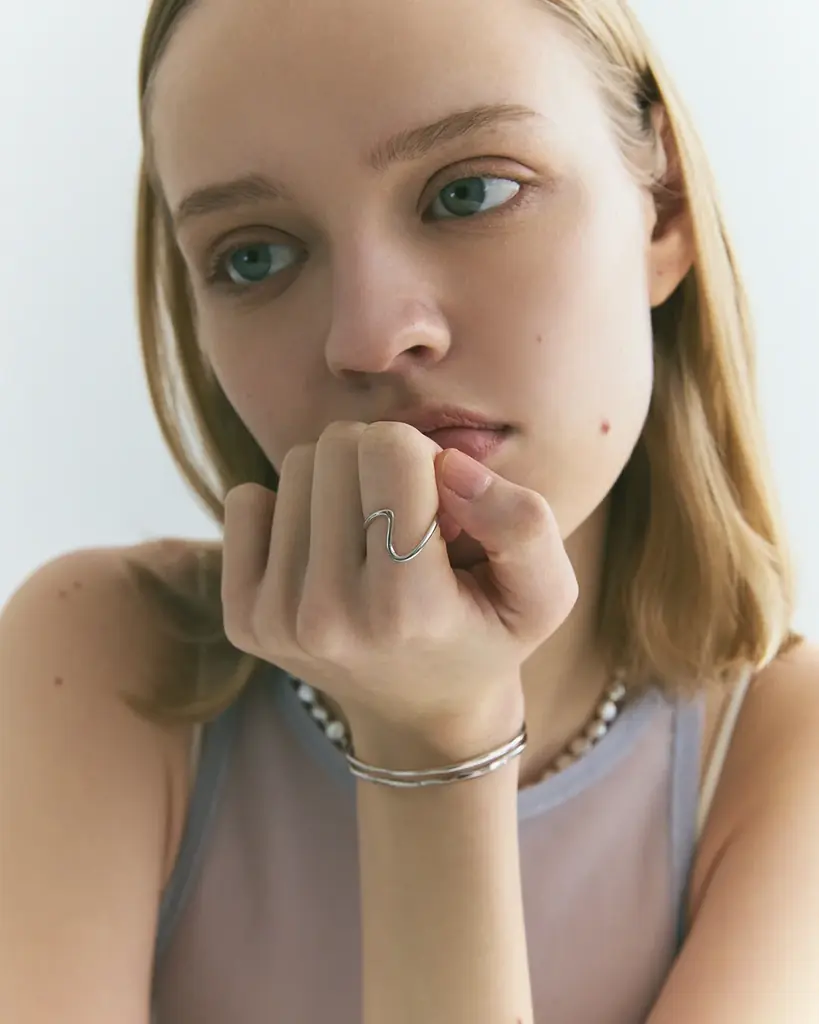 山梨発ジュエリーブランド【ANAPNOE（アナプノエ）】が阪急うめだ本店にてPOPUPを開催。今季のテーマ“光”をイメージした26SS新作ラインナップを先行発売！ 画像 8