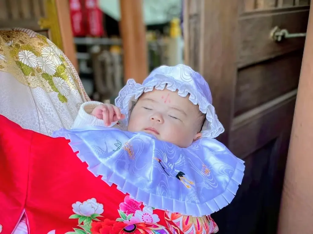 おふたりが迎える新たな門出の日を「紅」で幸せ色に彩ります 画像 2