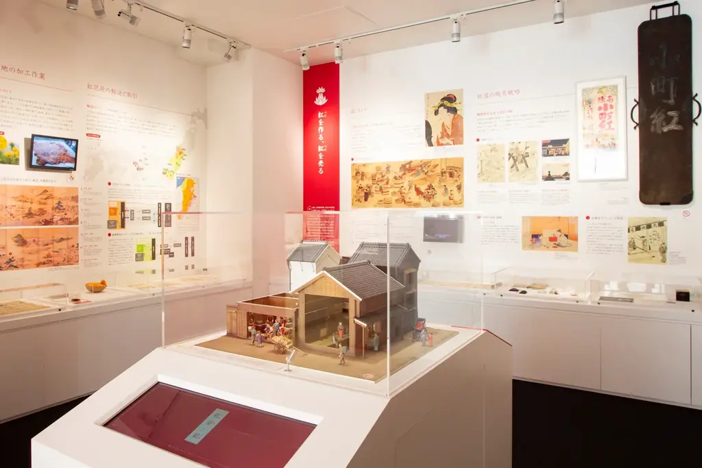 おふたりが迎える新たな門出の日を「紅」で幸せ色に彩ります 画像 5