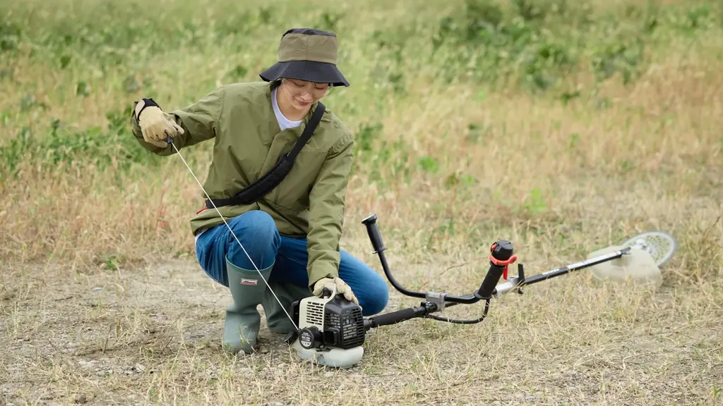 エンジン刈払機へ工進が初参入、新開発の ”かるスタ” エンジン搭載で軽々スタートを実現 画像 2