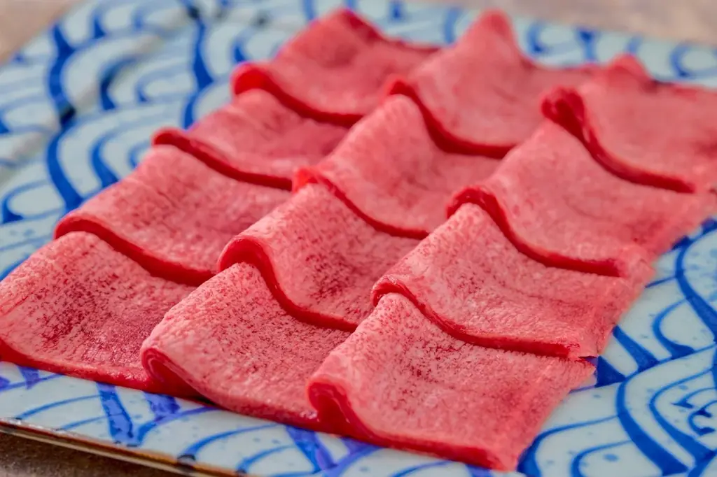 日本の“街焼肉”を新定義。大人が集う進化系エンタメ焼肉の拠点「うしみつ一門目黒店」が、五感＋第六感を刺激する新たな焼肉体験を提案 画像 8