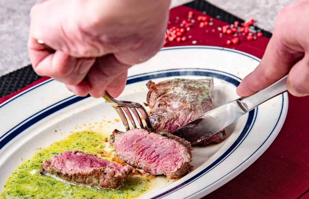 【メディア向け内覧・試食会のご案内】横浜みなとみらいエリアに海辺の地中海グリル&バーレストラン「ブラウアターフェル横浜」誕生。ゴールデンウィークに向けグランドオープン前に限定公開。4月20日（月）開催 画像 5