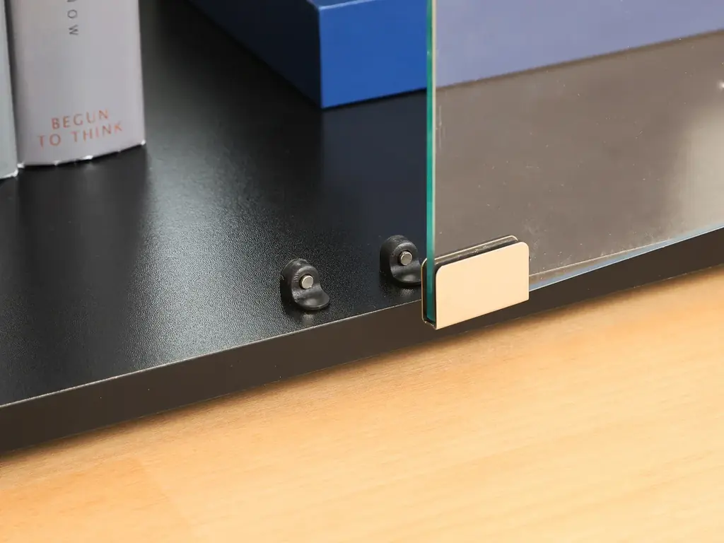 不二貿易の定番「ガラスコレクションケース」に初のハイスペックモデル登場。鍵付き・可動棚仕様でコアコレクター層へ新提案。 画像 5