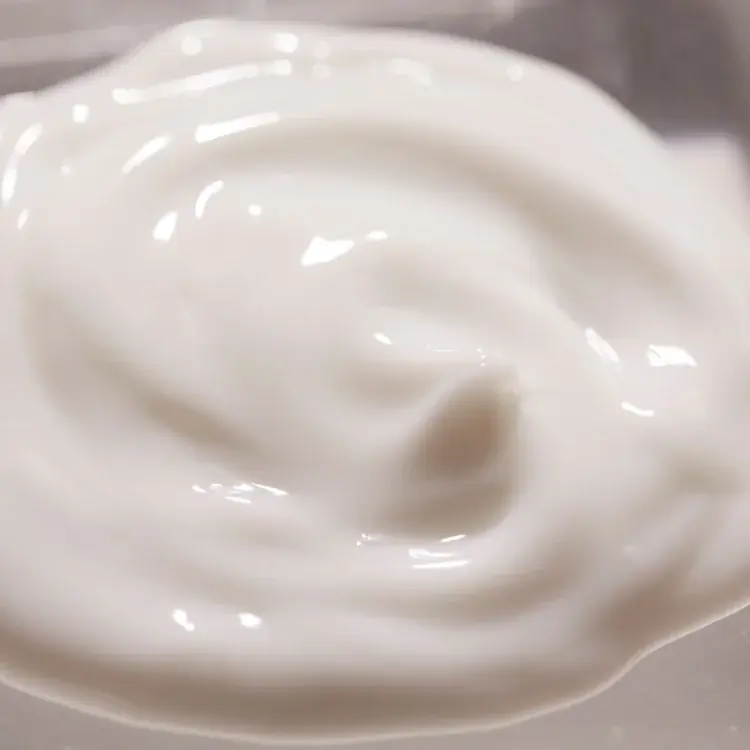 何も頑張らなくても、ちゃんと素敵。カシミヤケラチン×熱補修で“乾かすだけ”を実現。大人髪を満たす濃密美容液ヘアミルク誕生 画像 2