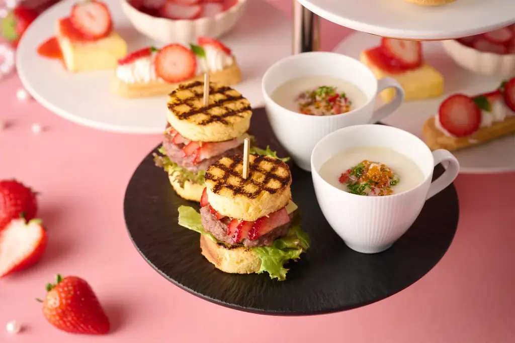 【国産いちご6品種を食べ比べ。いちごづくしのスイーツ＆セイボリー】青果の老舗仲卸が手がけるレストラン「DEK」で「ストロベリーアフタヌーンティー」を開催（4/2〜5/6） 画像 5