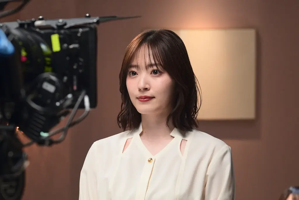 SHElikes、鈴木愛理さんがストーリーテラー役で出演 受講生が“自分の人生を取り戻す”実話をもとにしたドキュメントドラマを公開 画像 21