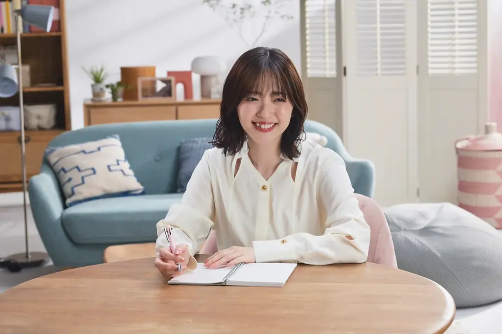 SHElikes、鈴木愛理さんがストーリーテラー役で出演 受講生が“自分の人生を取り戻す”実話をもとにしたドキュメントドラマを公開 画像 22