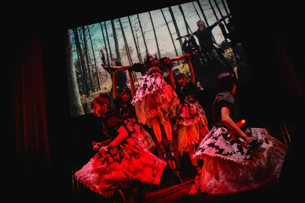 7人組アイドルグループ「AsIs」、過去最大規模の恵比寿ザ・ガーデンホールで結成2周年記念ライブを開催！ 画像 7