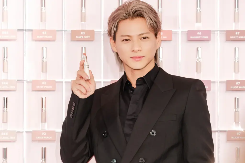 新“ふわじゅわ”リップ「YSL ラブヌード リップスティック」のポップアップ イベントを盛り上げるレセプションに イヴ・サンローラン・ボーテ アンバサダー 平野紫耀が登場 画像 2