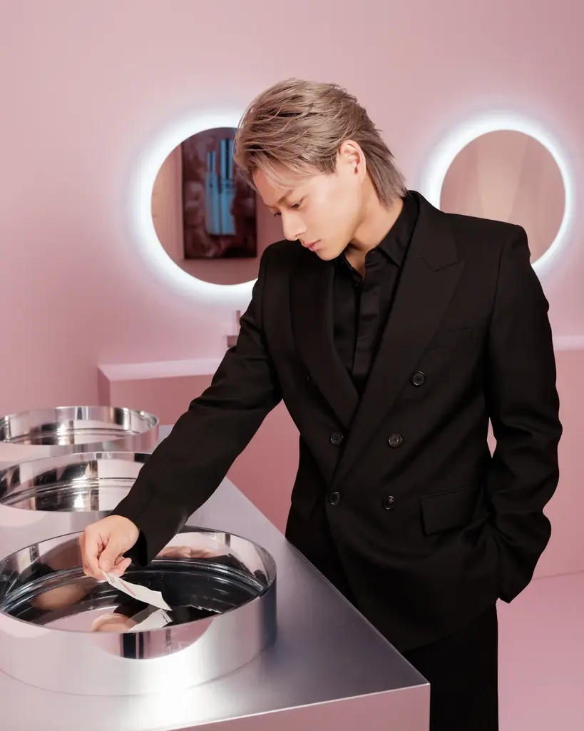 新“ふわじゅわ”リップ「YSL ラブヌード リップスティック」のポップアップ イベントを盛り上げるレセプションに イヴ・サンローラン・ボーテ アンバサダー 平野紫耀が登場 画像 5