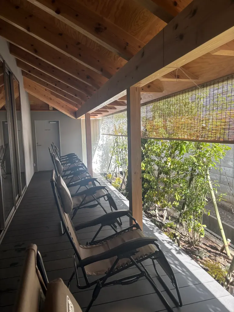 【実写初公開】善光寺の経蔵を彷彿とさせる「木造宝形造り」の一軒家サウナ。山路哲生建築設計事務所が手掛ける『SAUNAGA』が、明日4/4よりプレオープン 画像 5