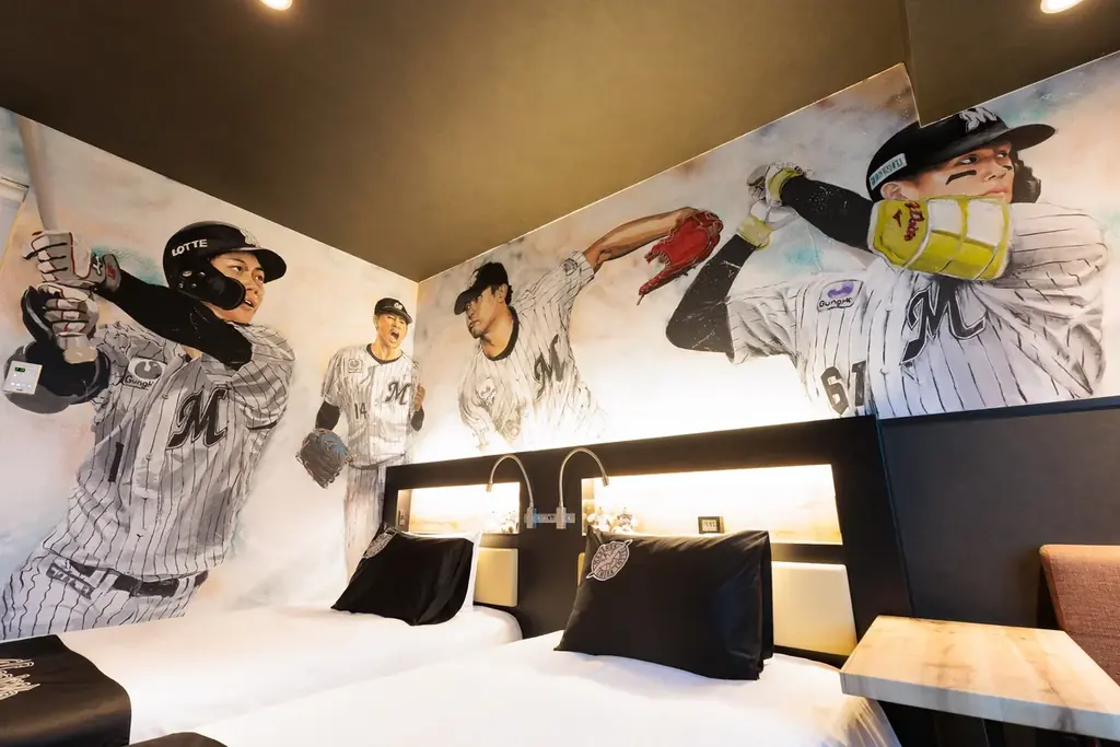 千葉ロッテマリーンズファン必見「マリーンズルーム」リニューアル！ここでしか出会えないオリジナル壁面アート誕生＆没入型観戦ステイの予約開始/ロッテシティホテル錦糸町 画像 2