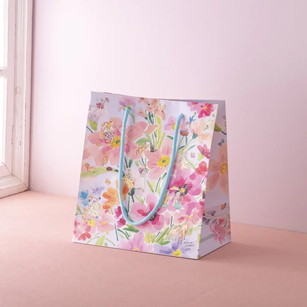 人気イラストレーター湯浅望氏とのコラボギフトが登場！日比谷花壇、母の日店頭ギフト予約を4月3日(金)から全国の店頭で受付開始。 画像 8