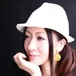 まるでアートな花ギフト　フラワーショップ「karendo（カレンド）」×「ホラグチカヨ」、母の日限定コレクションを新発売 画像 18