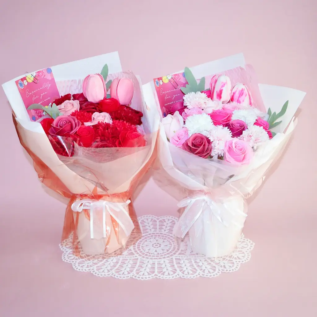 まるでアートな花ギフト　フラワーショップ「karendo（カレンド）」×「ホラグチカヨ」、母の日限定コレクションを新発売 画像 8