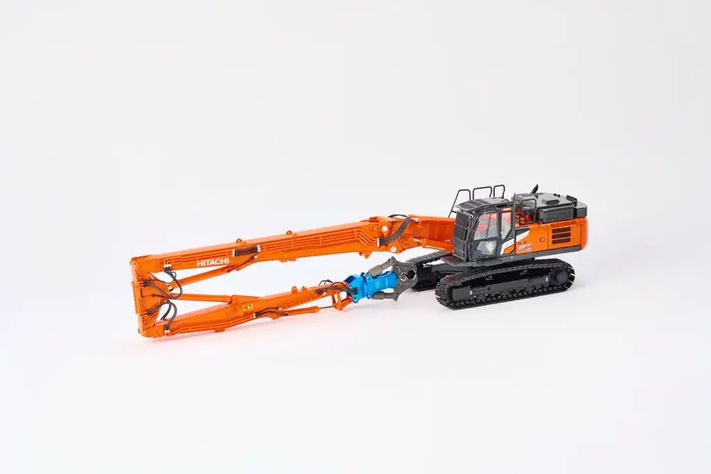 日立建機日本、数量限定「ZX350LCK-7 マルチブーム仕様機」ミニチュアモデルを発売 画像 5