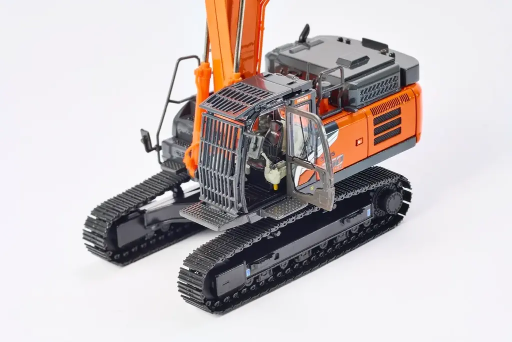 日立建機日本、数量限定「ZX350LCK-7 マルチブーム仕様機」ミニチュアモデルを発売 画像 7