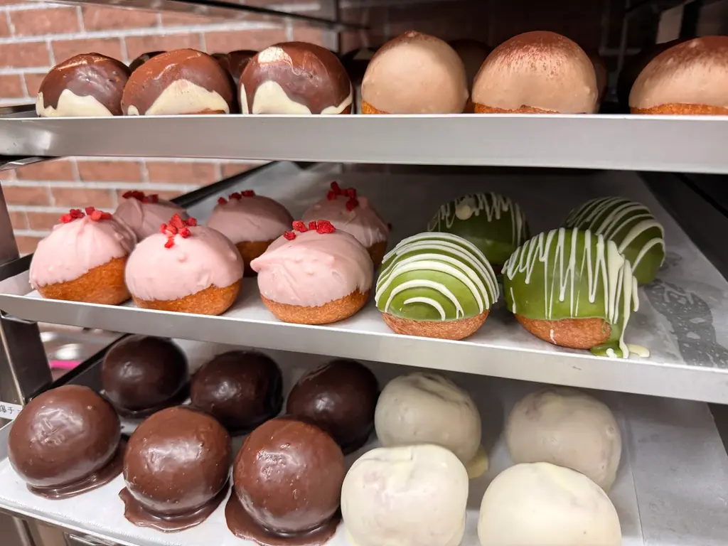 たぶん、世界一小さいチョコレート工場「逗子ドーナツセンター」が『王様のブランチ』に登場｜横澤夏子さん来店、週末トラベルで紹介 画像 7