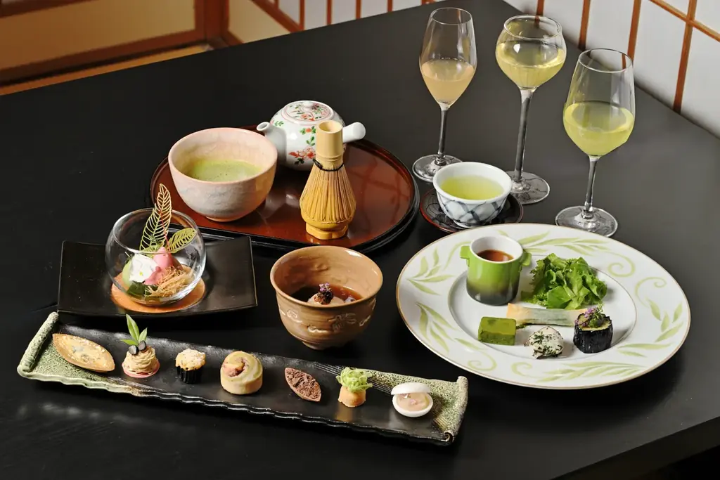 【ザ・プリンス 京都宝ヶ池】新緑と日本茶に心満たされるひととき「福寿園」の日本茶と楽しむ和のアフタヌーンティー「Eight-tea-Eight」を販売 画像 1