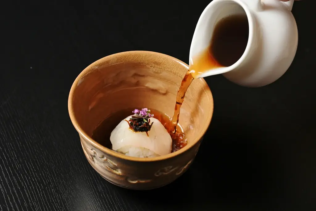 【ザ・プリンス 京都宝ヶ池】新緑と日本茶に心満たされるひととき「福寿園」の日本茶と楽しむ和のアフタヌーンティー「Eight-tea-Eight」を販売 画像 5