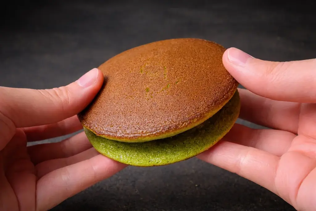 【“利き茶日本一”の茶匠が厳選】一番茶のみ使用の抹茶どら焼き「茶通美」が、どら焼きの日に登場！ 画像 4