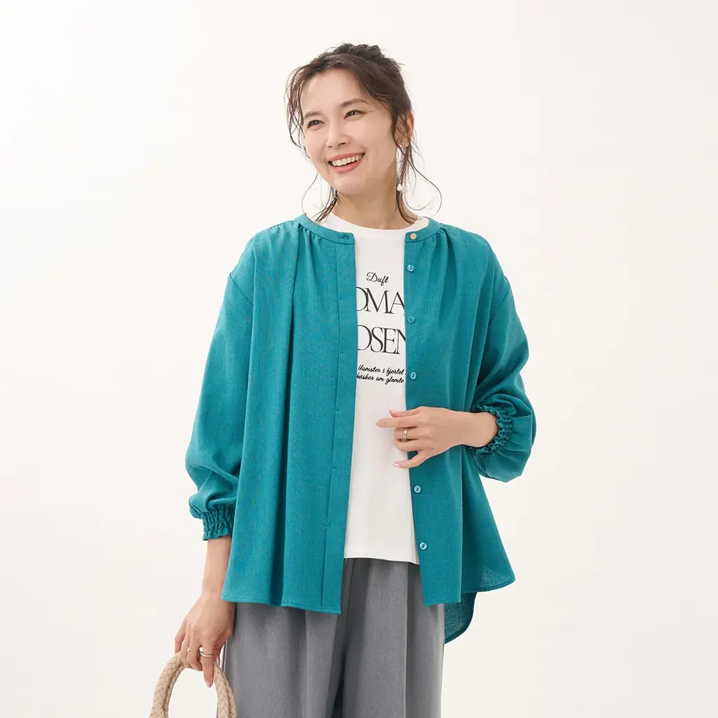 雨の日も、春の装いもこれ一着で。KEYUCA「すごナノ撥水」シリーズから “長く楽しめる”着回し力抜群のリネンライクワンピースやギャザーワイドパンツが新登場！ 画像 3