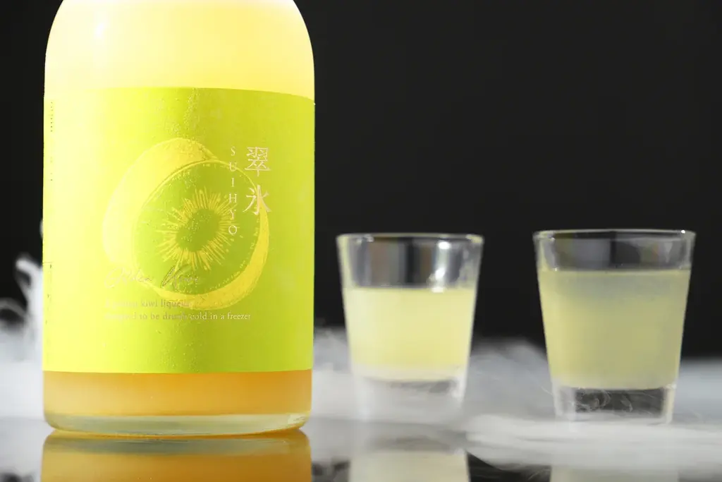 【新感覚】冷凍庫で極限まで冷やして味わうゴールデンキウイのお酒「翠氷 -Golden Kiwi-」の抽選販売を開始 画像 1