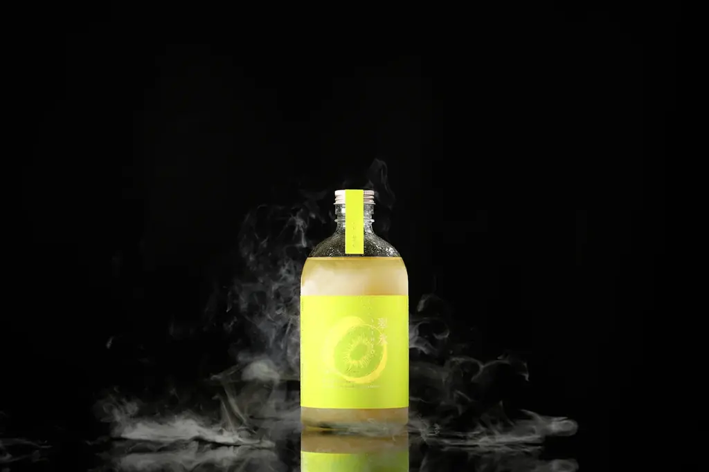 【新感覚】冷凍庫で極限まで冷やして味わうゴールデンキウイのお酒「翠氷 -Golden Kiwi-」の抽選販売を開始 画像 5