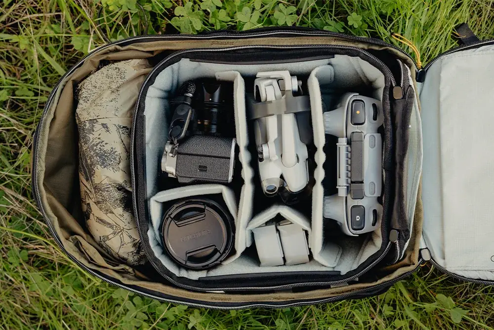 【ピークデザイン新商品】アウトドアバッグに新色が登場！無限のカスタマイズを提案する軽量バッグに、自然と調和する「Kelp（ケルプ）」カラーを新たにラインナップ。 画像 16