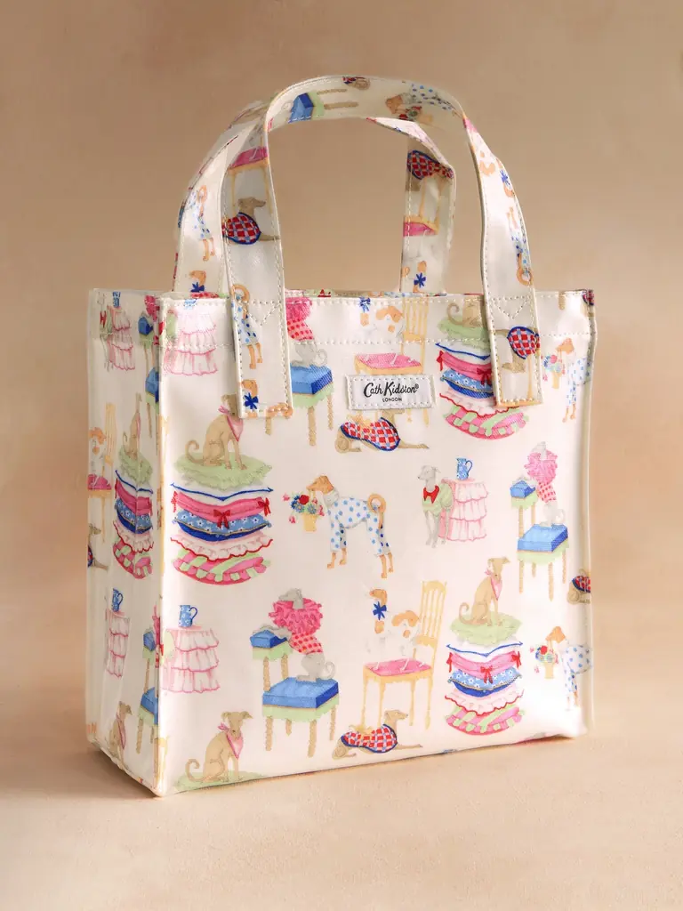 【Cath Kidston】トートやアクセサリーポーチなど、旅行の季節にぴったりなトラベルシリーズ＆PVCの新作ブックバッグが登場！ 画像 21