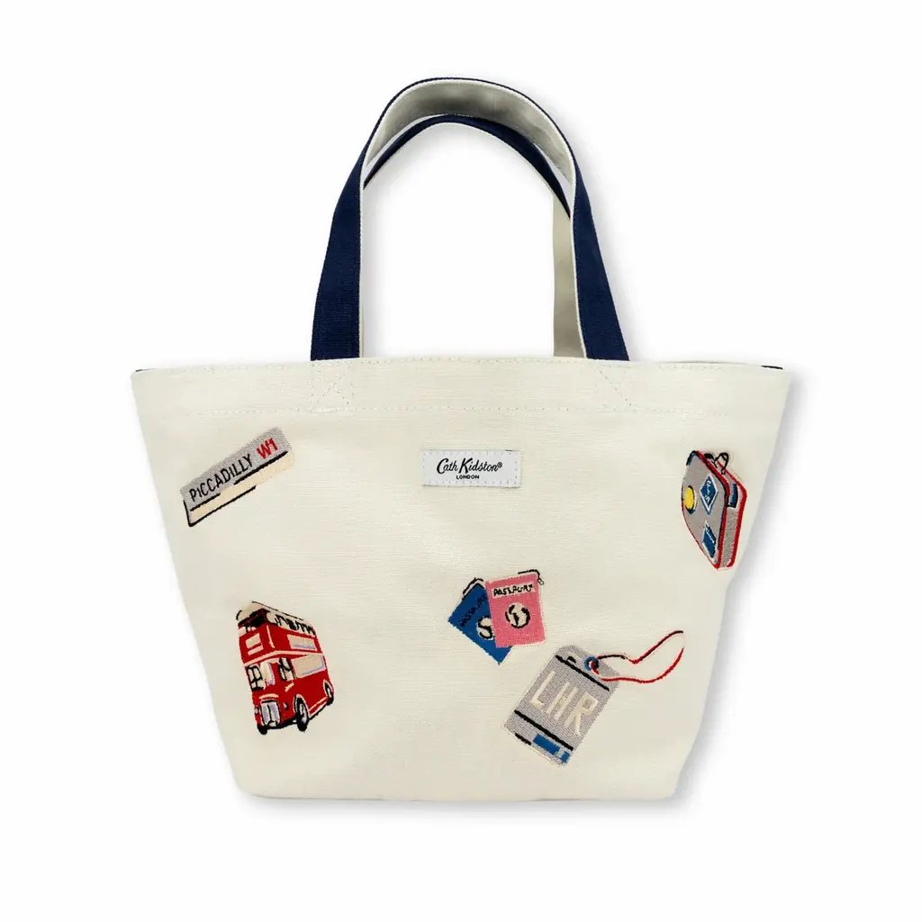 【Cath Kidston】トートやアクセサリーポーチなど、旅行の季節にぴったりなトラベルシリーズ＆PVCの新作ブックバッグが登場！ 画像 6