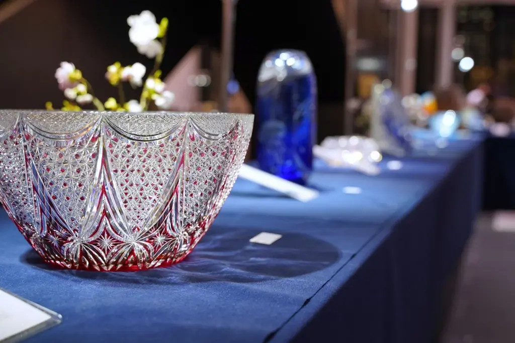 第38回「江戸切子新作展」を銀座で開催中 表現と職人の多様化と課題への取り組み 画像 10