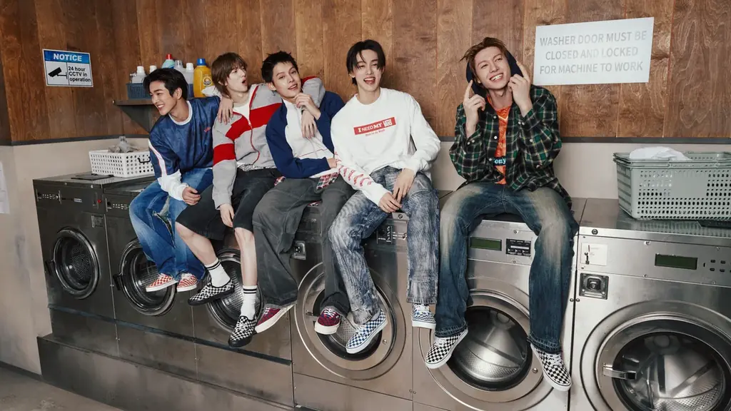 “Off The Wall” Campaign with CORTIS ブランドキャンペーン第2弾が始動。既成概念の枠を超え、世界を席巻する韓国発次世代グループ「CORTIS」を起用。 画像 1