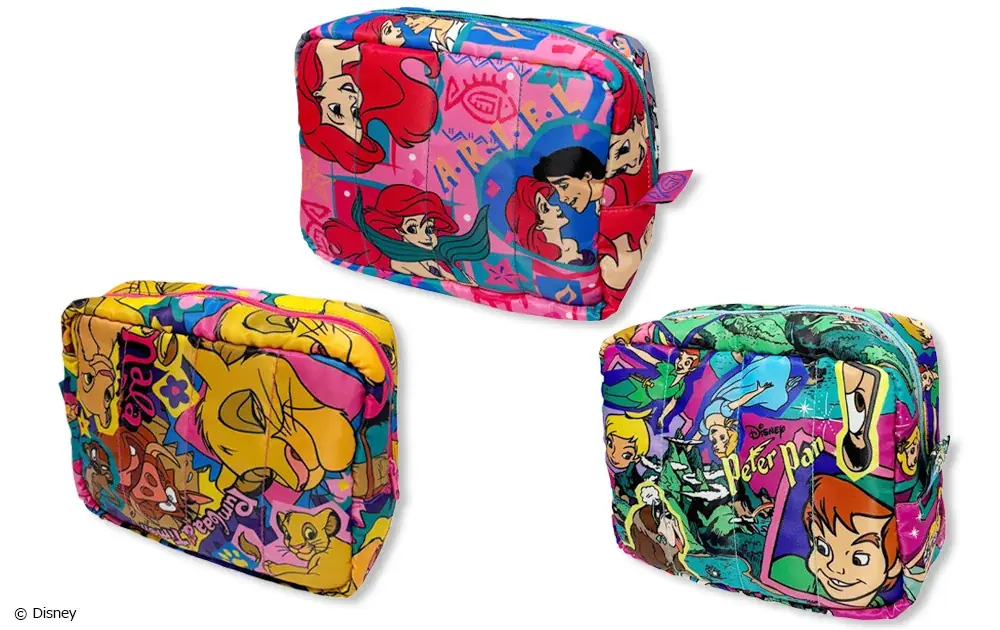 【4/7発売】ディズニーキャラクターをカラフルな総柄で楽しむ＜ノスタルジカ＞シリーズより、春のレジャーにぴったりなバッグ＆ポーチが登場 画像 2