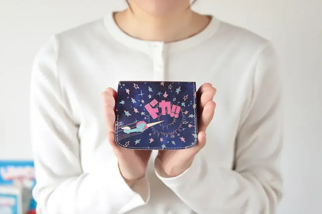 手塚治虫『ユニコ』50周年記念。レトロポップな本革ミニ財布、初回100個限定ロゴモデル発売。 画像 2