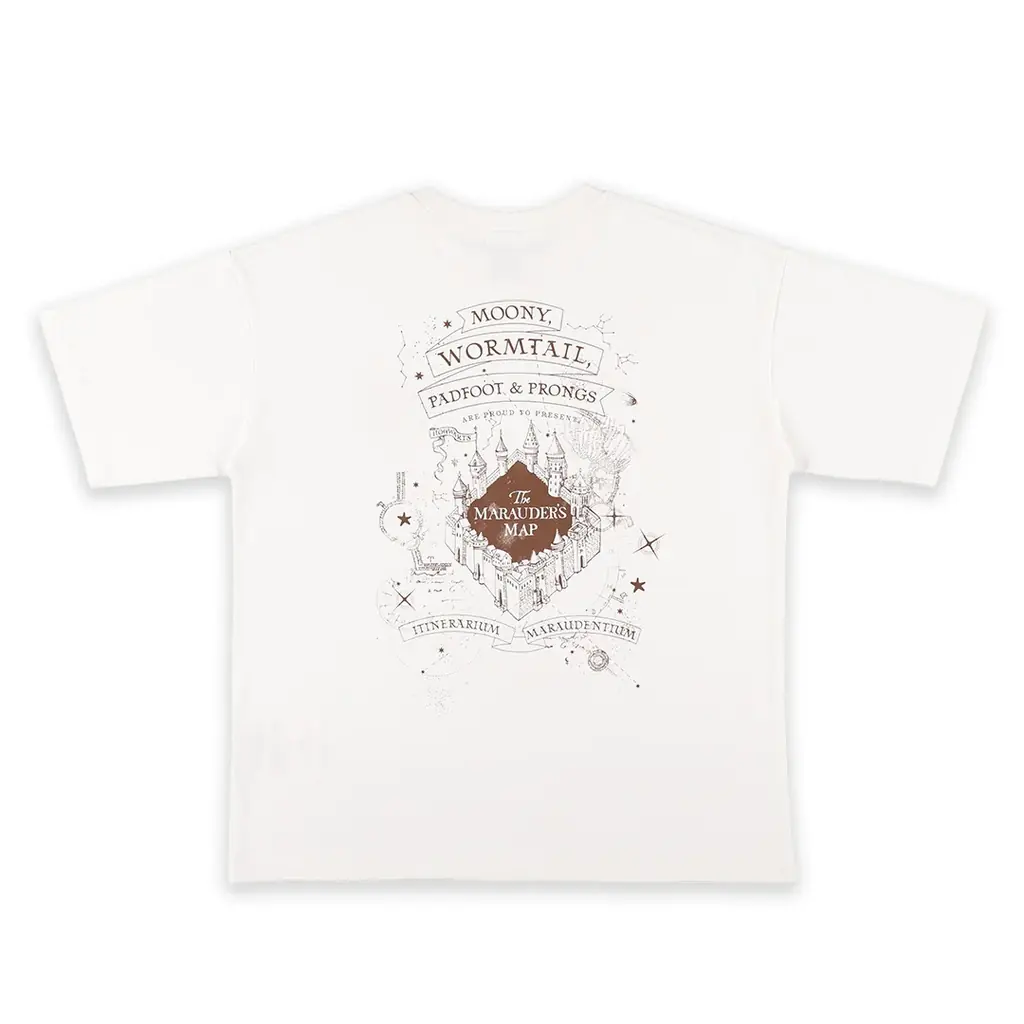 『ハリー・ポッター』のオフィシャルグッズがそろう「ハリー・ポッター　マホウドコロ」にて、2026年4月10日(金)よりエクスペクト・パトローナムの呪文と忍びの地図をモチーフにしたTシャツが新登場！ 画像 7