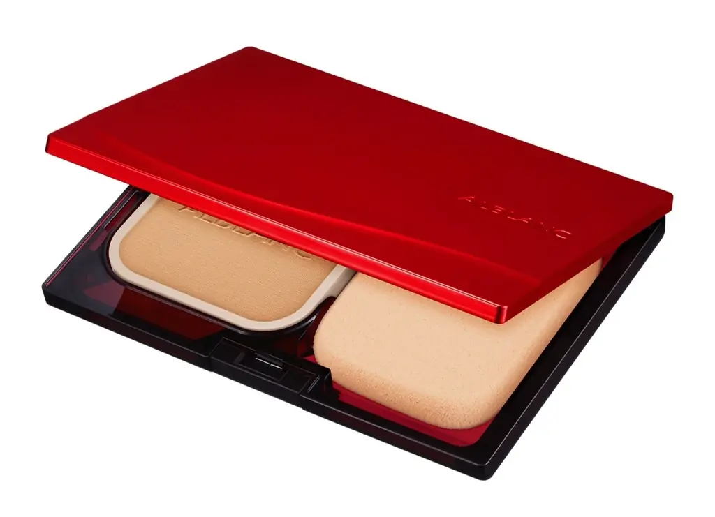 【アルブラン】「隠したいのは、隠した感。」6色の光で大人の色悩みを自然にカバーする、新パウダーファンデーション誕生 画像 4