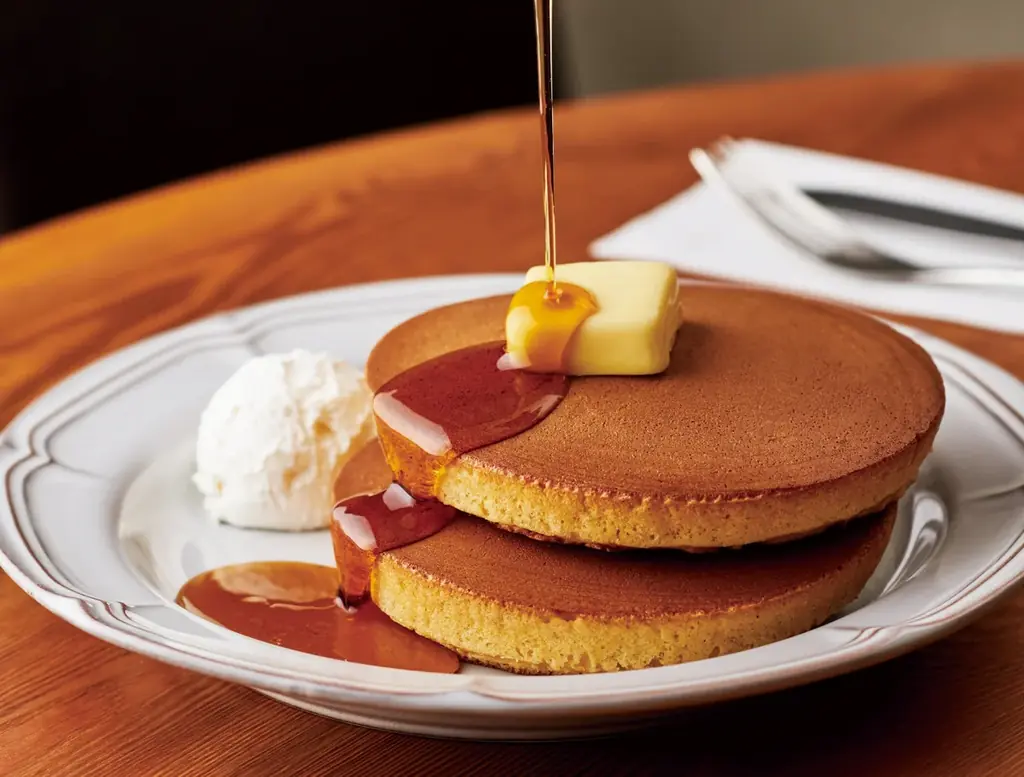 新生活のがんばりに、甘い”ご褒美時間”を。『珈琲館』創業祭 4月10日（金）～12日（日）の3日間限定 5種類の「トラディショナル・ホットケーキ」が200円引きに。単品 590円からご提供 画像 3