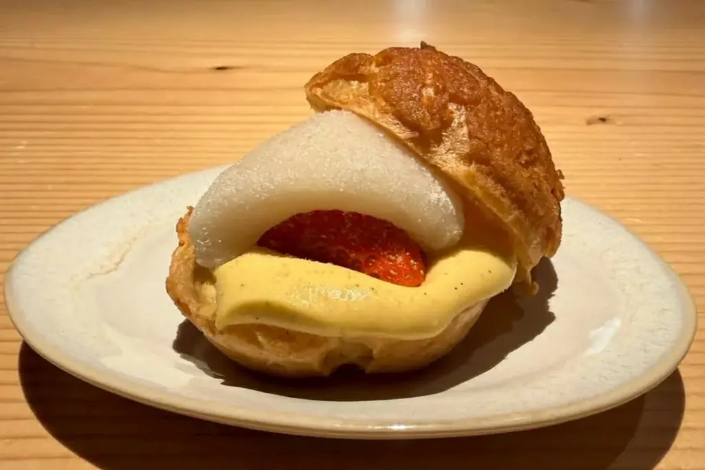 「和菓子の姿で、洋菓子を超える。」菓子たかむらの新作カスタード2品日本料理の技から生まれた「八衣カスタード」「菓子たかむら特製シュークリーム」を4月13日（月）より発売 画像 3