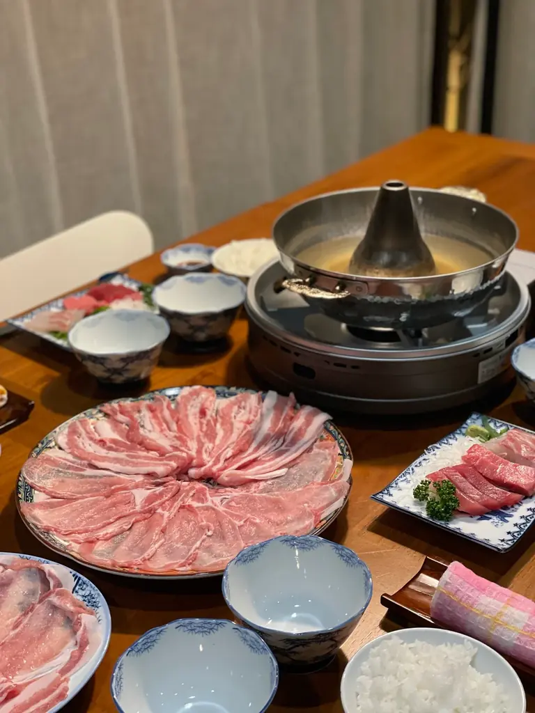 【山中湖サウナ】深さ150cmの“潜れる天然水風呂”「ヴィヒタ山中湖」が快挙！オープン３ヶ月で口コミ100件・星★5.0満点を達成【ロケ歓迎】 画像 17