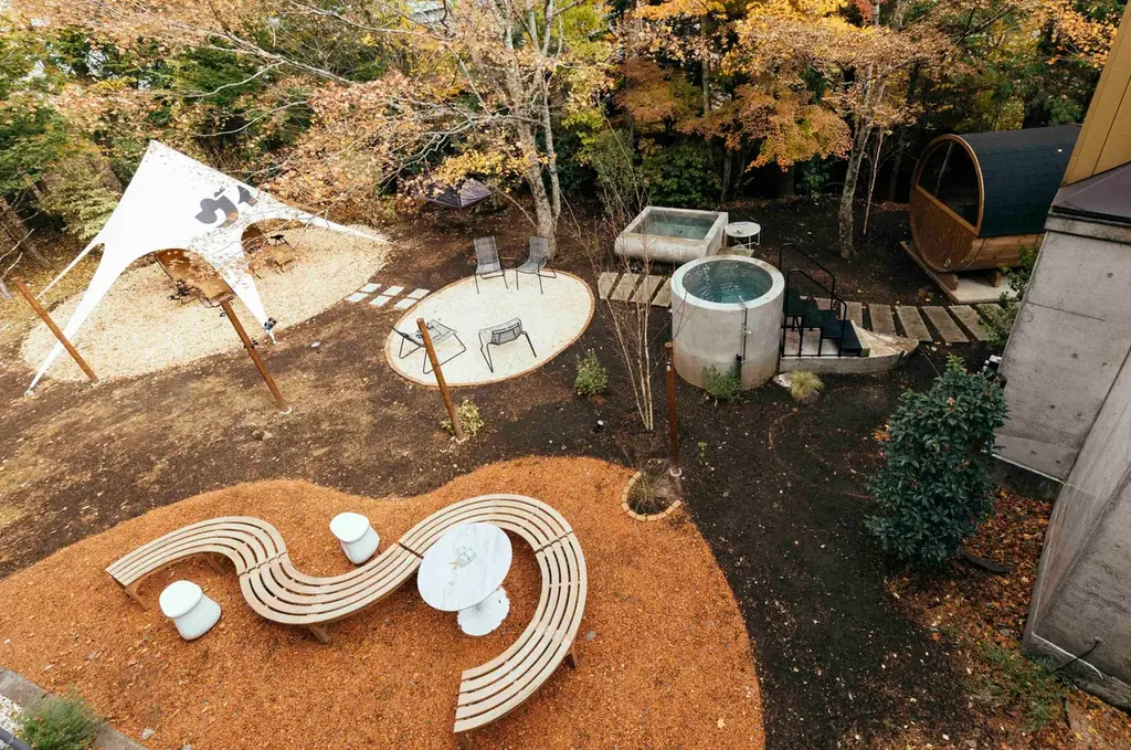 【山中湖サウナ】深さ150cmの“潜れる天然水風呂”「ヴィヒタ山中湖」が快挙！オープン３ヶ月で口コミ100件・星★5.0満点を達成【ロケ歓迎】 画像 3