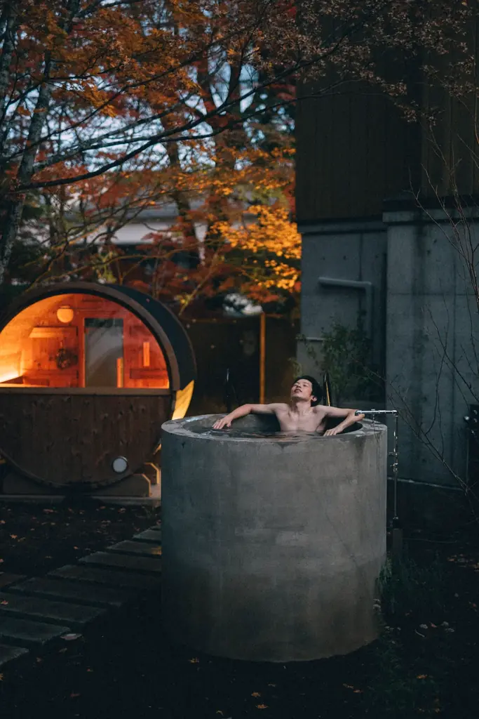 【山中湖サウナ】深さ150cmの“潜れる天然水風呂”「ヴィヒタ山中湖」が快挙！オープン３ヶ月で口コミ100件・星★5.0満点を達成【ロケ歓迎】 画像 6