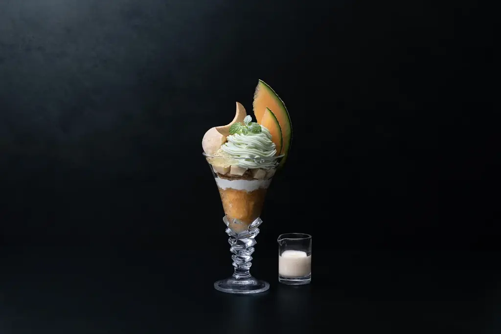 爽やかに春を感じるパフェ「果房 メロンとロマン」からパフェ２種登場 画像 2