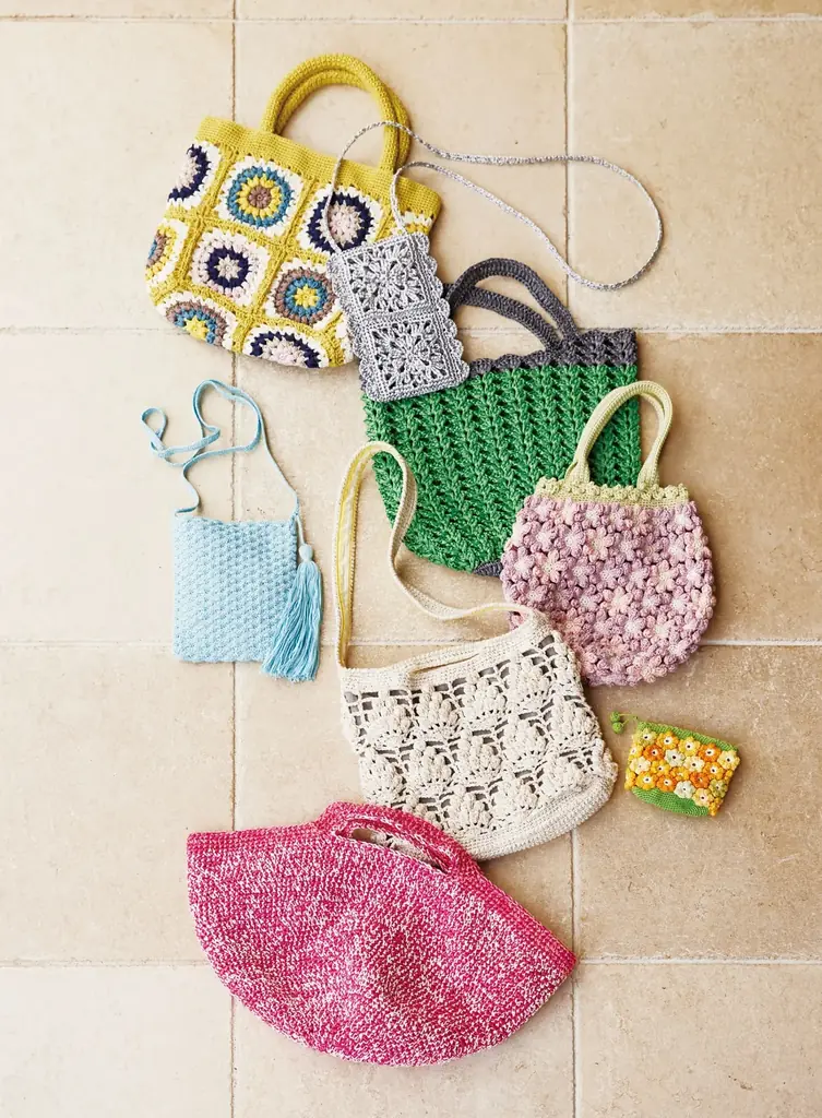 大人気の「かぎ針編み」新刊が、早くも増刷決定！ 『かぎ針で編む　春夏糸のバッグと帽子』が売れ行き好調です。増刷は4月22日出来！ 画像 2