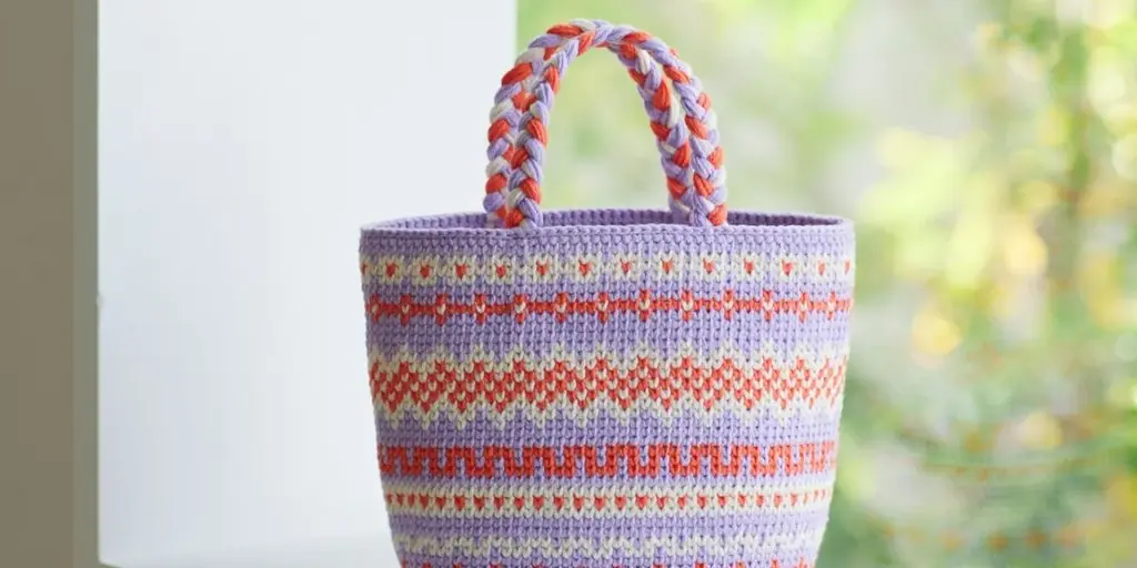 大人気の「かぎ針編み」新刊が、早くも増刷決定！ 『かぎ針で編む　春夏糸のバッグと帽子』が売れ行き好調です。増刷は4月22日出来！ 画像 8