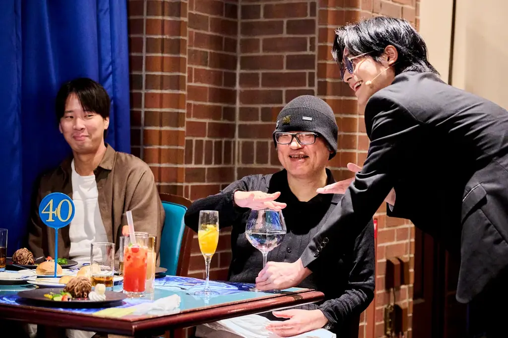 『ユニバーサル・クールジャパン ２０２６』原作者 青山剛昌氏、『名探偵コナン・ワールド』にサプライズ来場！ファン感激！“超リアル”なコナンの世界で、進化した推理体験を満喫 画像 6