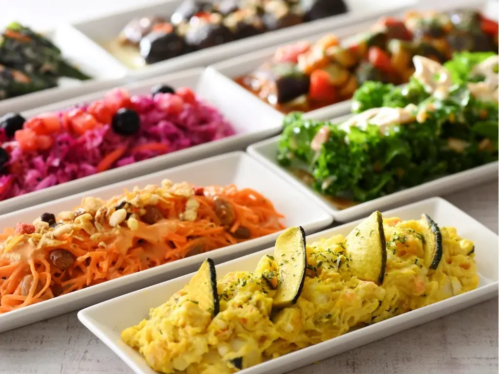 【4/28まで延長決定‼おひとり様最大330円OFF‼】バラエティー豊かな食べ放題『ニラックスブッフェ』にて春の学生応援企画！最大330円OFFでとってもお得「スーパー学割」プランでブッフェを満喫♪ 画像 2